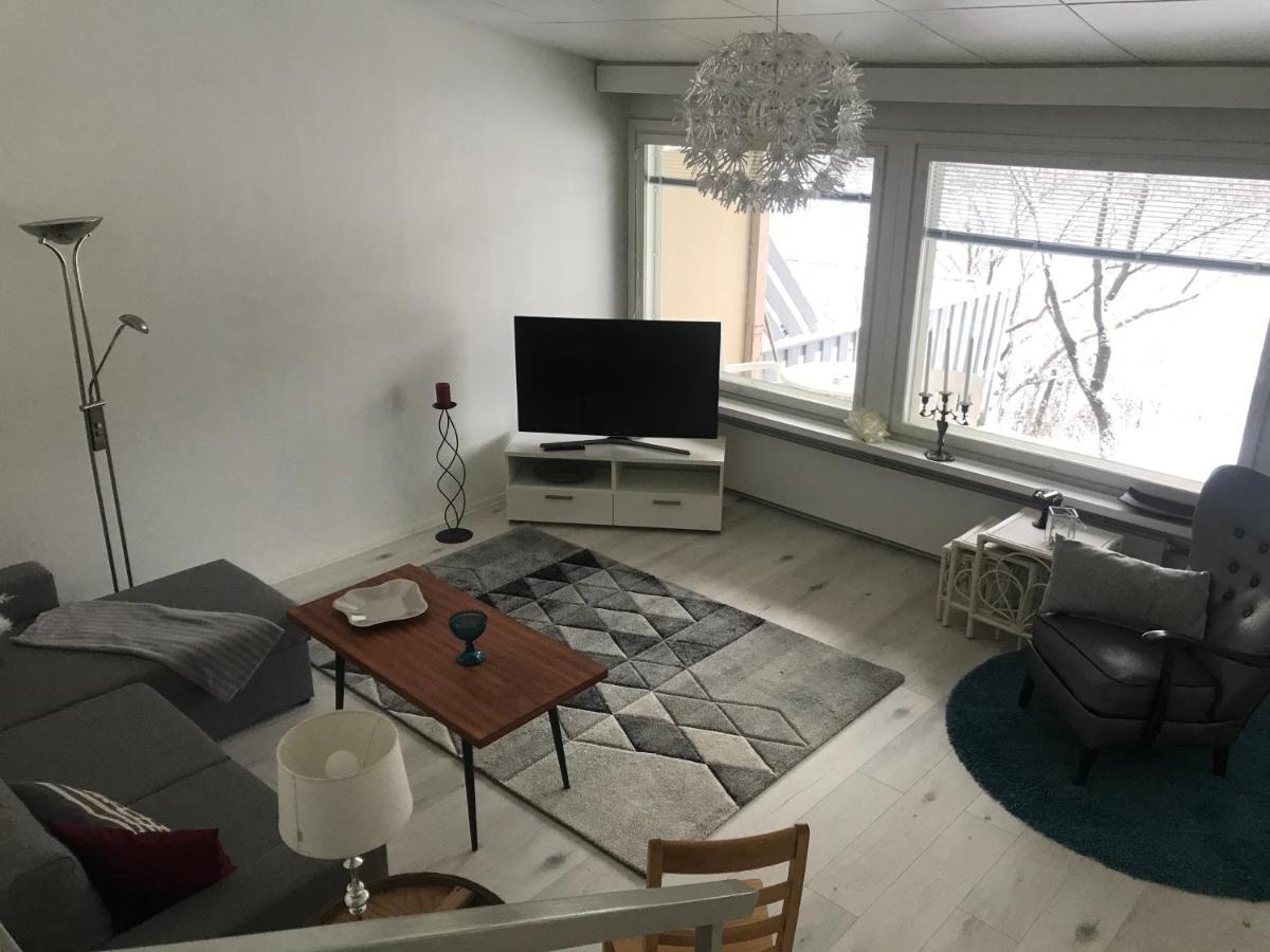 Tyylikaes Rivitaloasunto Lohjalla Buitenkant foto